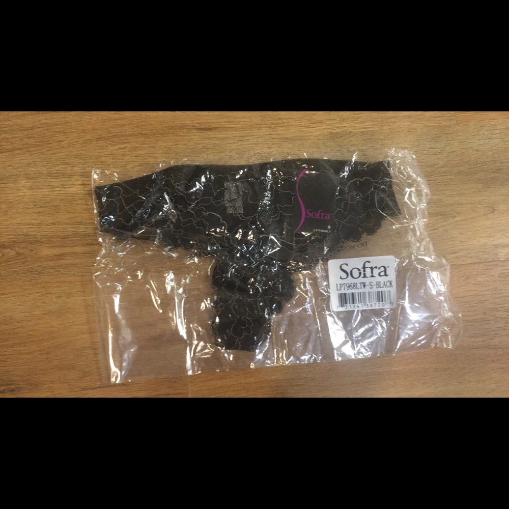 Sexy black lace thong NWT size small